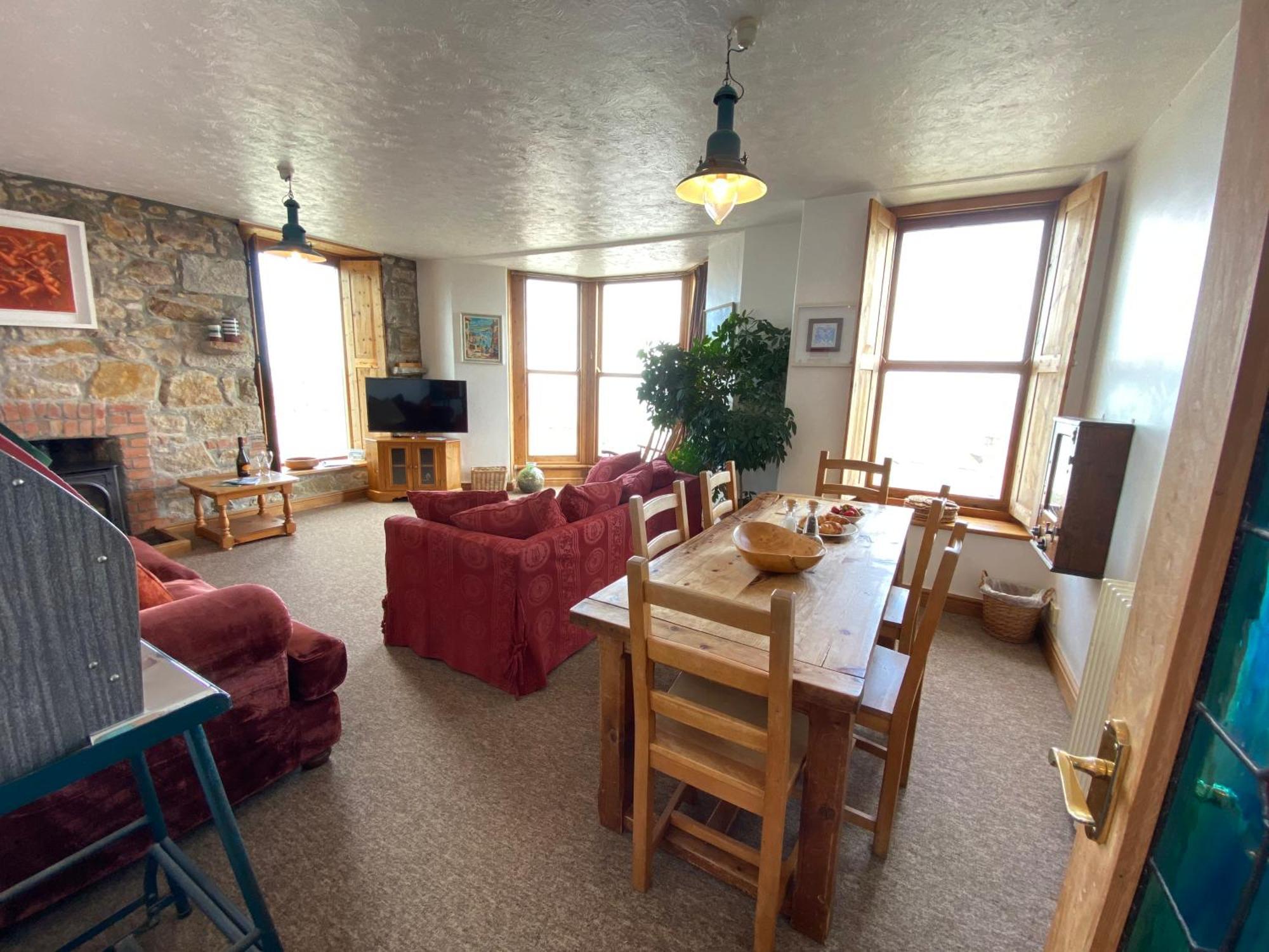 Huer'S Watch A Beautifully Presented Private Apartment With Far Reaching Views Over St Ives Harbour And Bay And Free Onsite Parking For Larger Groups Book Along With Our Connecting Two Sister Apartments Zewnętrze zdjęcie
